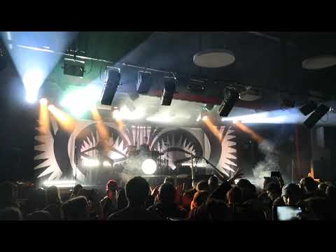 La p'tite fumée  Intro