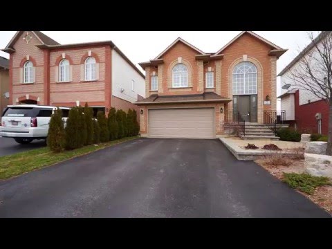 9 Gatesbury Court, Waterdown, ON L0R 2H3