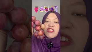 Download lagu Eating grapes #shorts #short mp3 Download lagu Eating grapes #shorts #short mp3