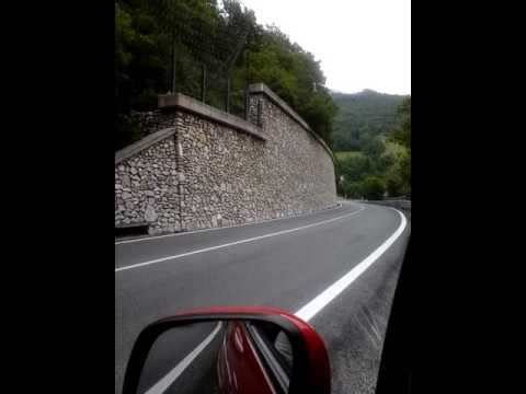 Inseguimento e arrivo in stazione del treno a vapore da Vernante a Limone Piemonte