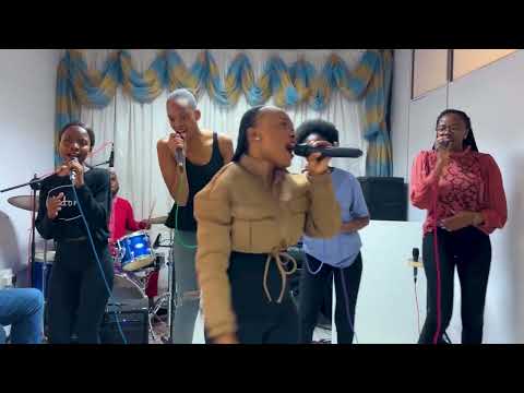Modimo a le teng/Hayo mathata/Praise song/Dancing (Live at church)@ExousiaNationOfChristTV