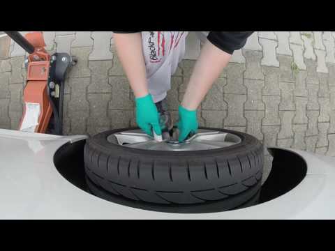 BMW F32 440i K&N clean / change air filter