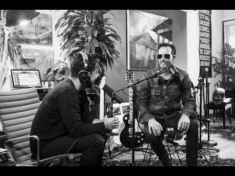 Scott Weiland & The Wildabouts - "The Jean Genie" (David Bowie Cover) | House Of Strombo