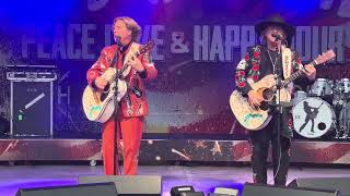 Matthew &amp; Gunnar Nelson - Keep One Heart