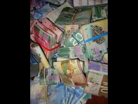 Mayhem Morearty ft Dre Malone- Keep getting it.