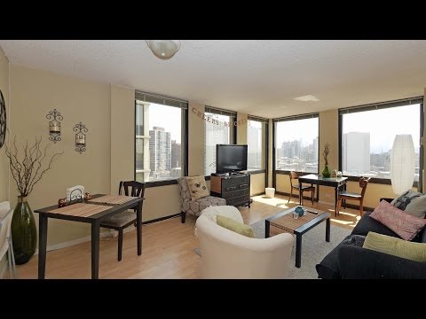 Bright, modern apartments at Clark, Broadway and Diversey