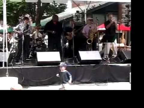 Swingin' the Blues at Faneuil Hall 2003