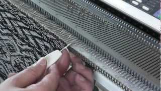 同時編みこみセーター　袖