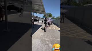 Download lagu Gak Kena Dijaring, Polisi Malah Dikejar Orang Gila. mp3