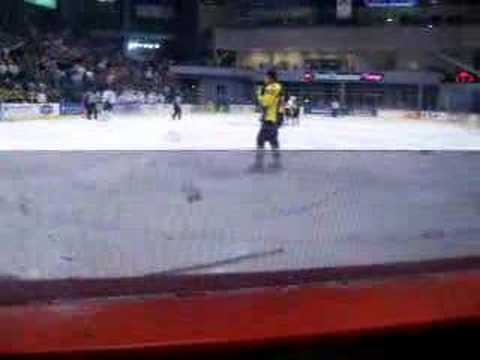 Colin Fraser vs Wascey Rabbit