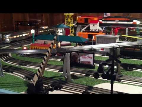 LIONEL O GAUGE DEALER DISPLAY TRAIN LAYOUT D-192