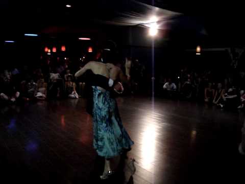  Gabriela Elias  and  Eduardo Perez  are  dancing  to  the  milonga  "  Cacareando  "