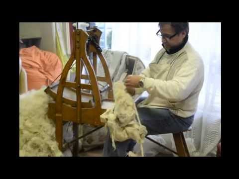 , title : 'La cardatura della lana - la lavorazione Tradizionale a mano'