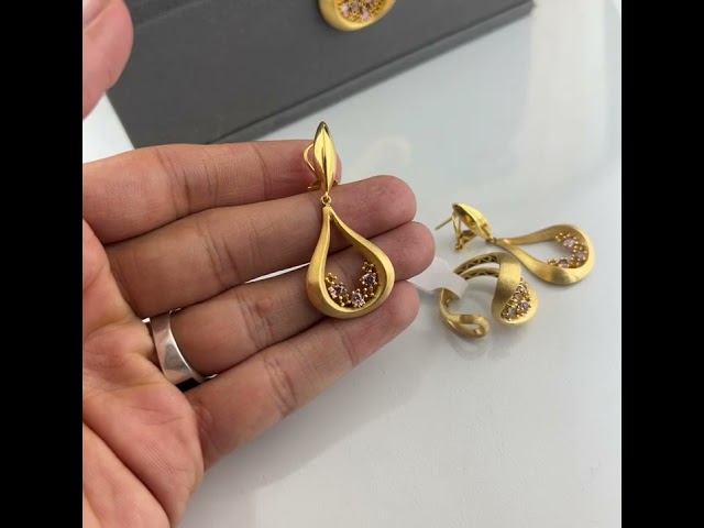 طقم ذهب VENEROSO أرجواني