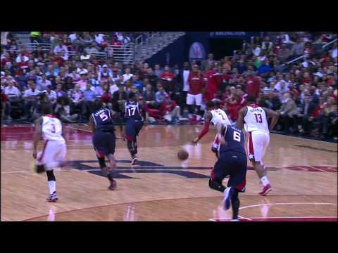 Otto Porter with the Strong Finish on the Break