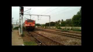 preview picture of video 'Amaravati says Hi to Neelanchal at Bbubaneswar station.wmv'