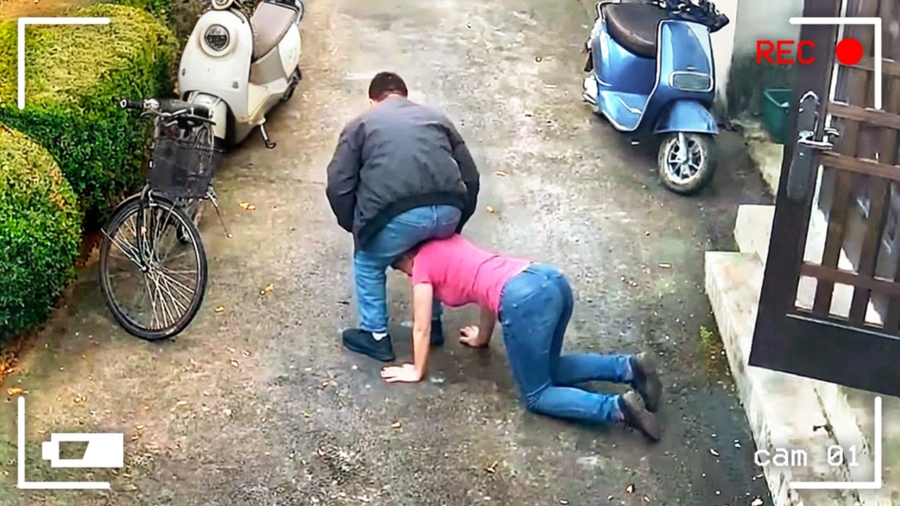 СМЕШНЫЕ МОМЕНТЫ В ОТНОШЕНИЯХ, СНЯТЫЕ НА КАМЕРУ