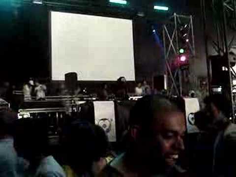 Roog @ FYM 2007 - Part 6/7