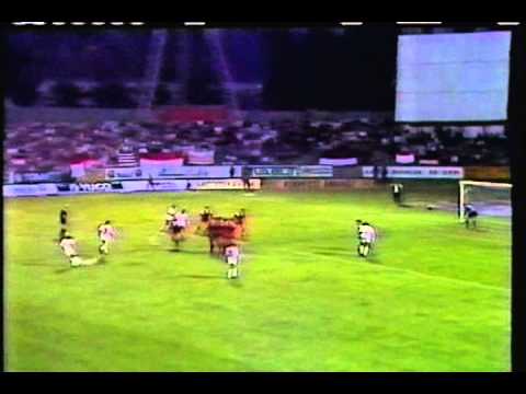 1989 (September 13) Honved (Hungary) 1-Vojvodina Novi Sad (Yugosalvia) 0 (Champions Cup).avi