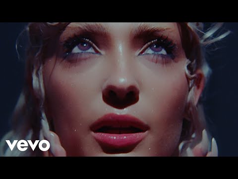 VIOLETA - II. ME PELEA (Video Oficial)