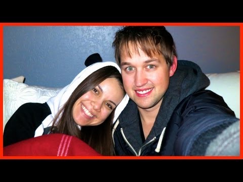 Gifts from Cat + Christmas Couch Cuddles! ❄ Vlogmas 17, 2012