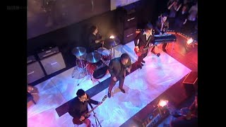 Stereophonics featuring Tom Jones - Mama Told Me Not To Come