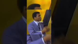 Download lagu Muhammad Ali meets Michael Jackson 😂🐐 mp3 Download lagu Muhammad Ali meets Michael Jackson 😂🐐 mp3