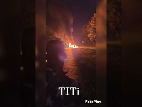 Incendio de auto de Yuriorkis Gamboa Florida Camaguey