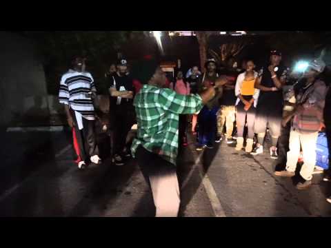 Skill 4 Sole 7 Popping Smurf C4 vs Carl Scarecrow