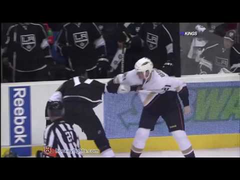 Sheldon Brookbank vs Wayne Simmonds Jan 14, 2010