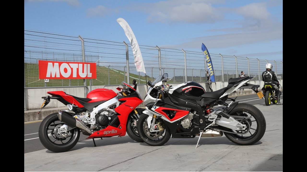BMW S1000RR v Aprilia RSV4 APRC