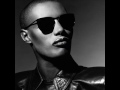 Grace Jones - Use Me