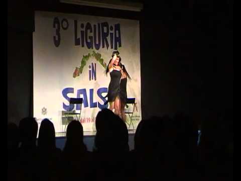 LIGURIA IN SALSA GESTUALITA' FEMMINILE SPETTACOLO SONIA BARBARA GENOVA