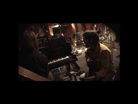 Chris Robinson - Silver Car [New Earth Mud Documentary]