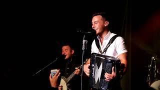 Nathan Carter On The Costa Finale 2018 - Irish Rover, Wagon Wheel, Shut Up and Dance - Live