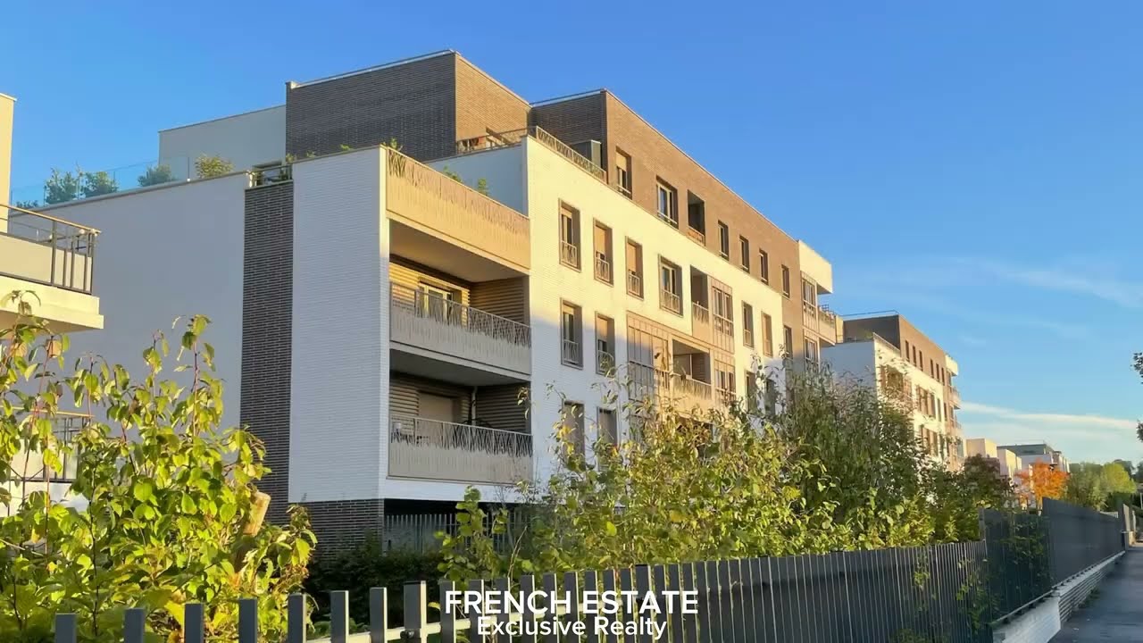 STUDIO 32 M2 SAINT-CYR-L'ECOLE (78)