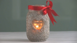 DIY: Valentine Glitter Mason Jar