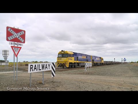 3XM4 Pacific National Steel Train At Buchter Road Railway Crossing Gheringhap (20/12/2023) - PoathTV