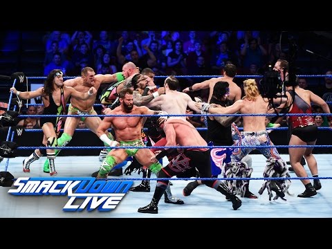 12-Man Tag Team Match: SmackDown Live, Aug. 16, 2016