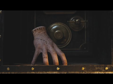 MELHORES MOMENTOS do MÃOZINHA em WANDINHA #wednesday #thing