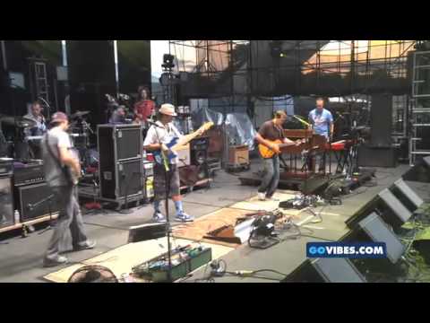 Umphrey's McGee - Gathering of the VIbes - The Fuzz
