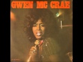 GWEN McCRAE   HE KEEPS SOMETHING GROOVY GOING ON