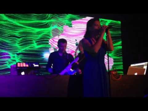 Dj Antonio and Tiana feat Mc Van4o - hands up (Astero & Tiana Live)