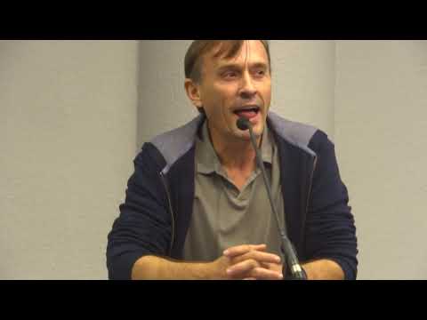 Robert Knepper answering a question in his T-Bag voice during Q&A @ F.A.C.T.S 2014, Belgium