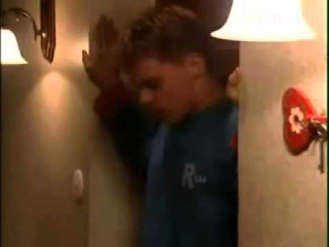 Ismo Laitela - Ovi auki tai tapahtuu hirveitä!