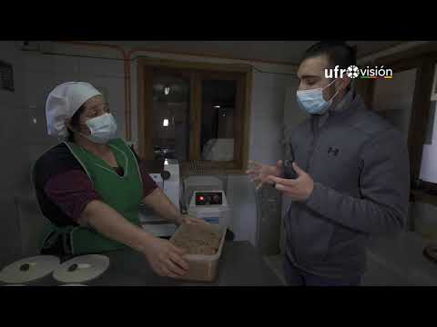 This is how Chilean empanadas are made | CHILEAN TRADITIONS