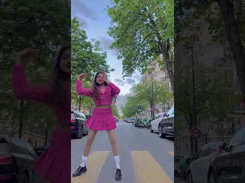 Hansika Krishna in 꽃 향기 만 남기고 갔단 다 🌸 Dance #hansikakrishna #jisooflower #flower #kpop #trendingreels