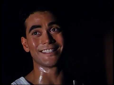 SOLO LA FORZA - MARK DACASCOS (CAPOEIRA)