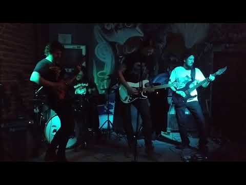 Scarlet Wings - Time (live)