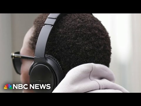 Noise-canceling headphones may be linked to brain condition